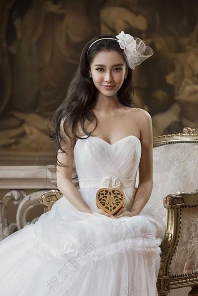 怎樣可以擺脫夏日易脫妝的尷尬？
