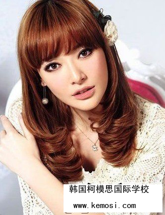 如何解決夏季脫妝問(wèn)題