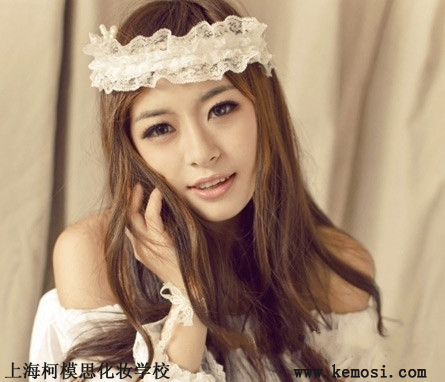 女生學(xué)化妝以后可以從事什么工作？上海柯模思化妝學(xué)校