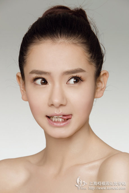 冬天快來了，你的粉底該換季了，怎樣挑選適合自己的粉底液？之換季了，你該怎么挑選適合自己的粉底液呢？