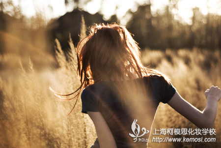 化妝學(xué)校哪里好？太原最好的化妝學(xué)校在哪？之找尋太原最好的化妝學(xué)校，倒不如將目光放在全國(guó)最好的化妝學(xué)校上