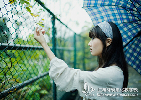 昆山化妝學校哪家好？最好的化妝學校在哪？之學化妝何不選擇上海這類更為發達的一線城市呢