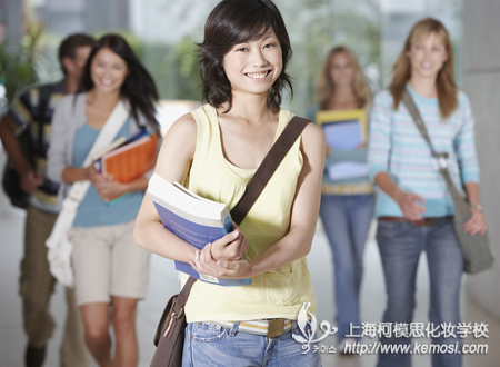現在學化妝有前途嗎？能去做什么？之去專業化妝學校學習化妝技術，才會有高超的技能，才能有更好的前途
