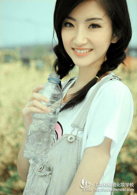 放假學(xué)化妝去哪好？可以學(xué)會嗎？之利用假期去學(xué)化妝是很明智的選擇