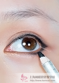 怎么畫好眼線?跟韓國藝人Angelababy學畫韓式眼線,炫動韓國風
