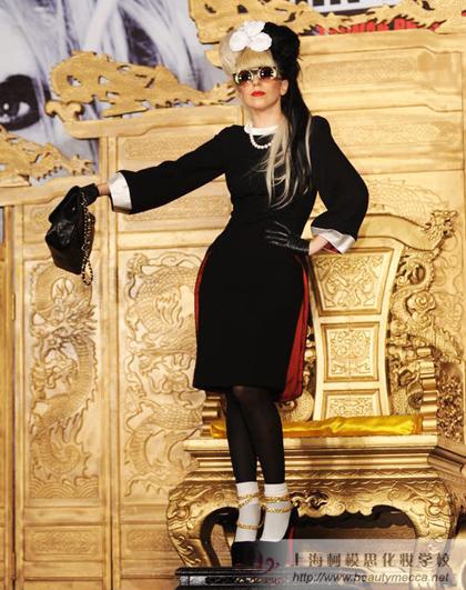 lady gaga扮另類女王