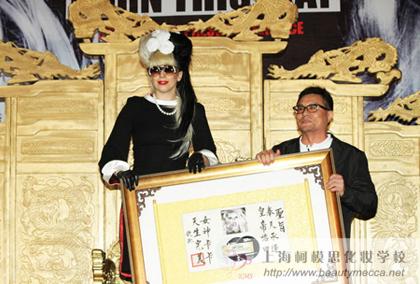lady gaga扮另類女王