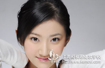 學化妝課程有哪些？怎樣選擇適合自己的化妝課程？（一）