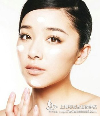 清新裸妝怎么化?柯模思讓你玩轉裸妝技巧