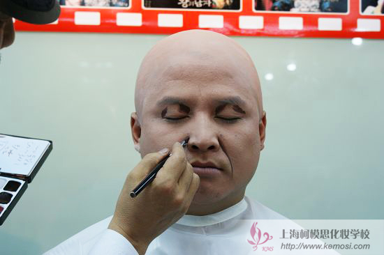 上海柯模思化妝學(xué)校姜大英教授老人妝特講現(xiàn)場(chǎng)