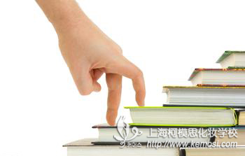哪里的化妝學(xué)校好？怎樣選擇化妝學(xué)校？（二）