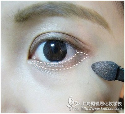 初學者如何畫眼線？怎樣畫出楚楚動人惹人憐愛的大眼睛？