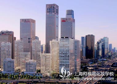 學化妝要多久？3個月能學會嗎？是不是一定要去北京嗎？
