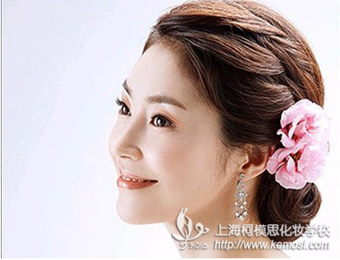 好看韓式新娘盤發大集合 ，柯模思教你選擇最適合自己的新娘發型