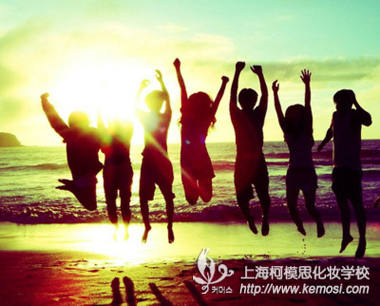學(xué)化妝多久可以出師？三個(gè)月夠嗎？