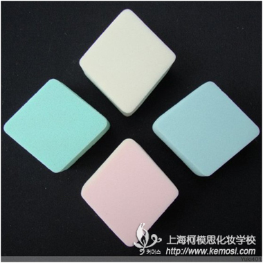初學化妝需要準備哪些工具？