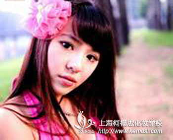 女孩子學化妝好不好？