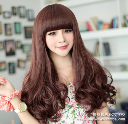 長臉女生適合什么劉海？適合什么發型？之齊劉海微卷發