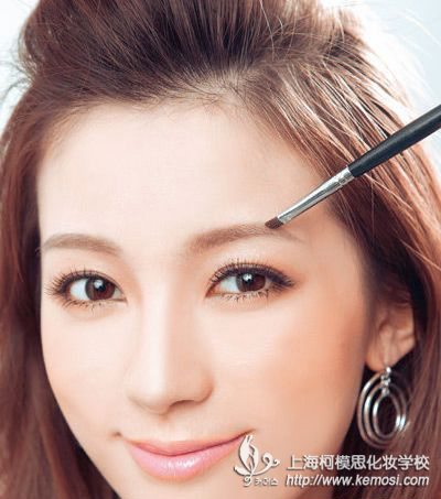 舞臺妝的畫法之畫眉