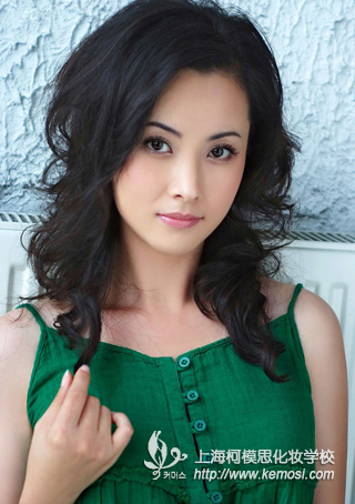 以后想開化妝室需要學的是彩妝嗎