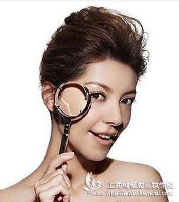 BB霜的使用技巧 教你如何擁有清透底妝