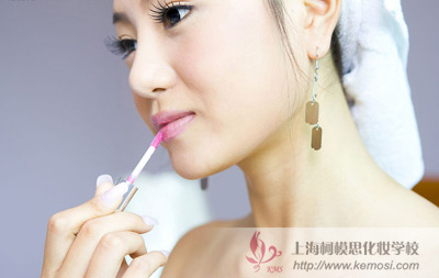 唇彩_唇彩為你打造完美唇妝