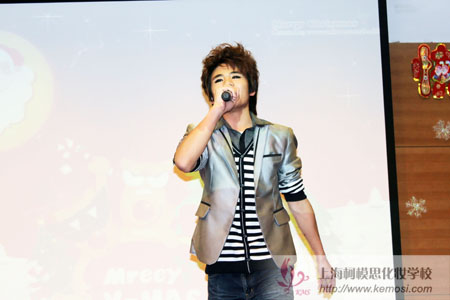 2012圣誕晚會 柯模思師生聯歡熱鬧非凡