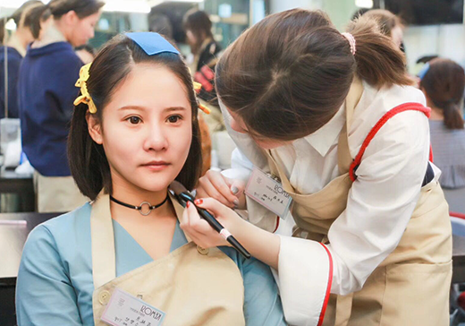 上?；瘖y學校