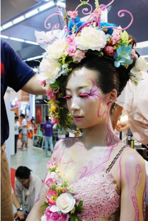 柯模思參加6月大眾皆喜婚禮節_上海柯模思化妝學校