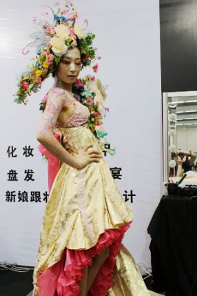 柯模思參加6月大眾皆喜婚禮節_上海柯模思化妝學校