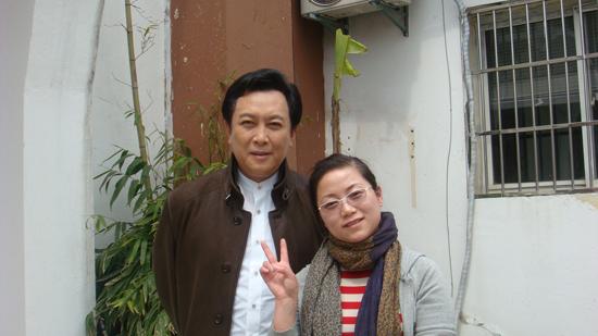 負(fù)責(zé)某品牌洗發(fā)水廣告拍攝化妝造型