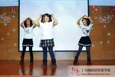 2012圣誕晚會 柯模思師生聯歡熱鬧非凡